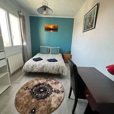 Entier Spacieux/lumineux/parking Prive 아파트 *