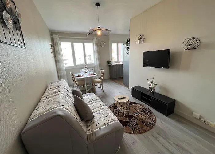 Entier Spacieux/lumineux/parking Prive *